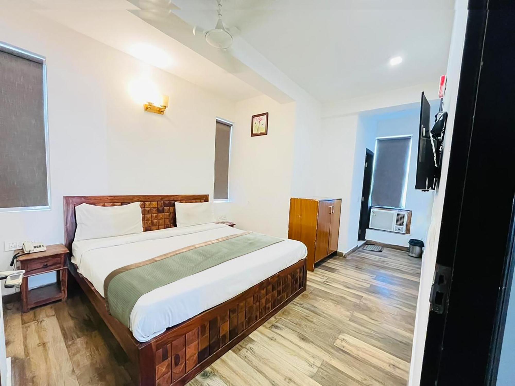Hotel Blu - Saket Dlf Avenue New Delhi Eksteriør billede