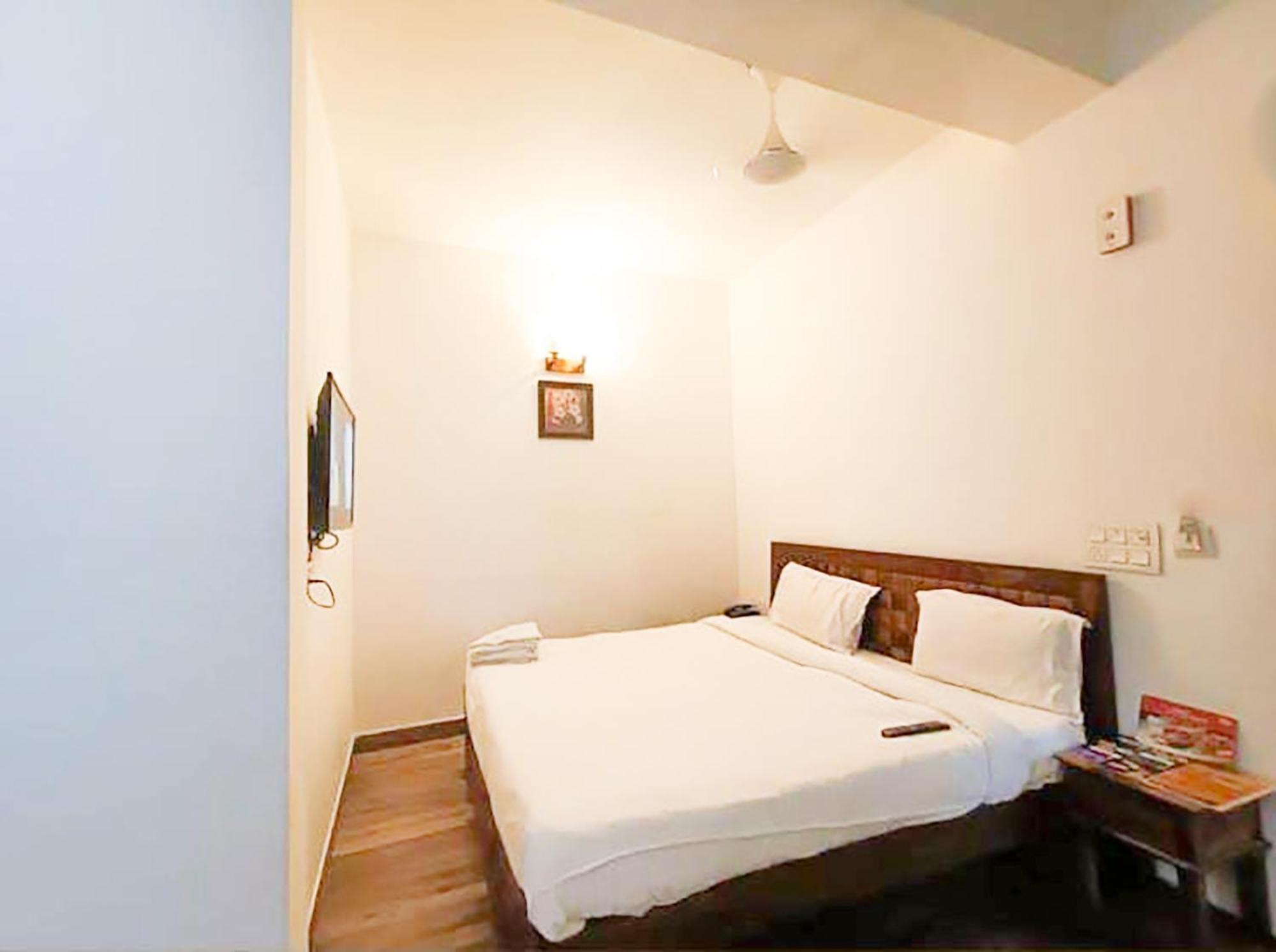 Hotel Blu - Saket Dlf Avenue New Delhi Eksteriør billede